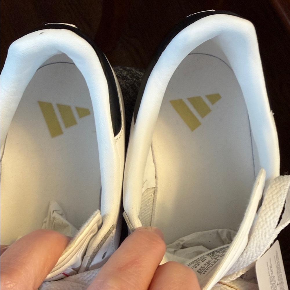 adidas Samba White and Black Sneakers - Unisex sizing (8 m/9 w) check note! - Picture 8 of 8